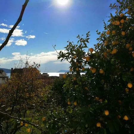 Marina * Komiža