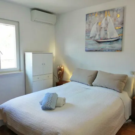 Marina Apartamento Komiža