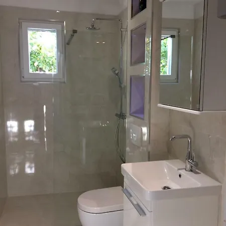 Apartman Marina Komiza